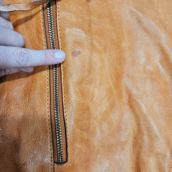 Kiko Leather Hobo Bag Tassel Zipper Fringe Detailing Autumn Boho Chic Festival - Picture 6 of 11